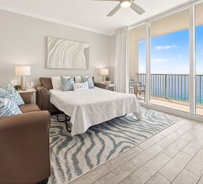 Pull out queen sofa bed with gulf views