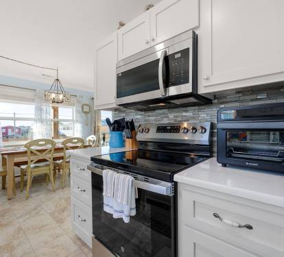 Smoth top stove, air fryer and microwave