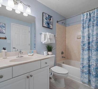 Adjoining King Bathroom