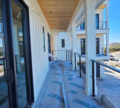 Carriage Balcony with Bay Views and Peek a Boo Gulf Views