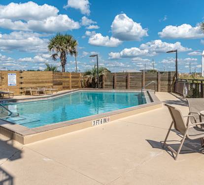 Seasonally Heated Swimming Pool