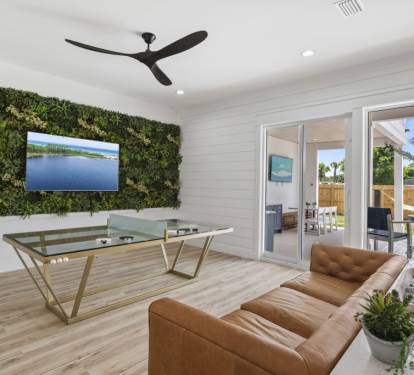 Direct Access from the entertainment area to the outdoor kitchen and pool.