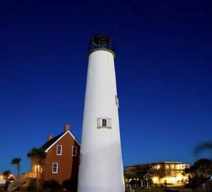 SGI lighthouse (walking distance)
