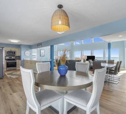 Dining/Kitchen