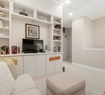 3rd Floor Seating Area