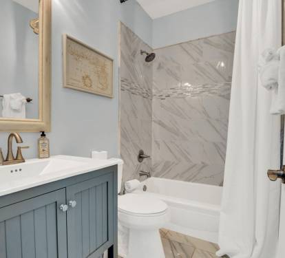 ensuite bathroom for the king bedroom at the top of the stairs.