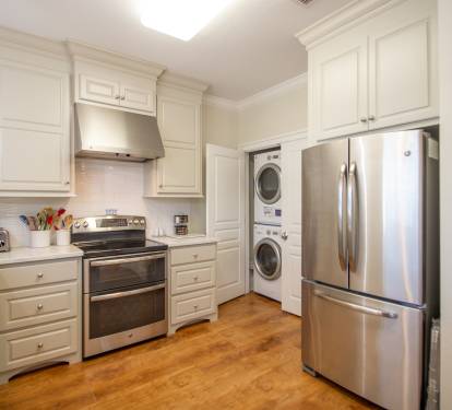 Kitchen/Laundry