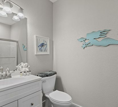 Bathroom #5: Private attached bathroom with shower/tub combo