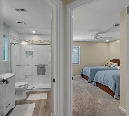 Guest Bedroom/Bathroom