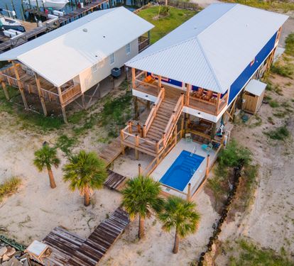 bay side private yard