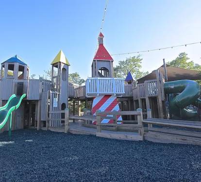 Playground in the heart of Baytowne Wharf