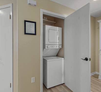 Stack Washing Machine/Dryer