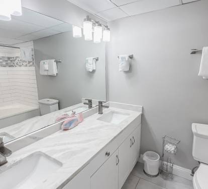 2nd Bathroom