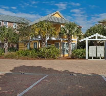 Club house - directly across from the cottage has additional parking for rent
