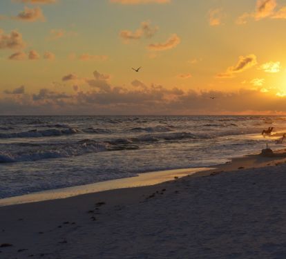 Enjoy the unforgettable sunsets of Destin Florida 
