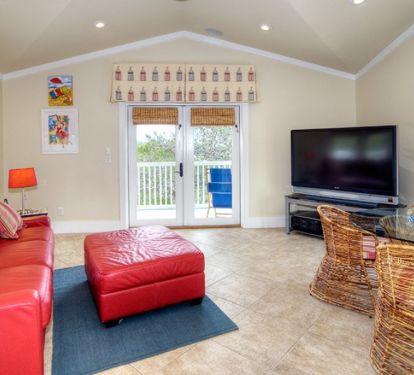 Third Floor Entertainment Room &amp; Queen Murphy Bed