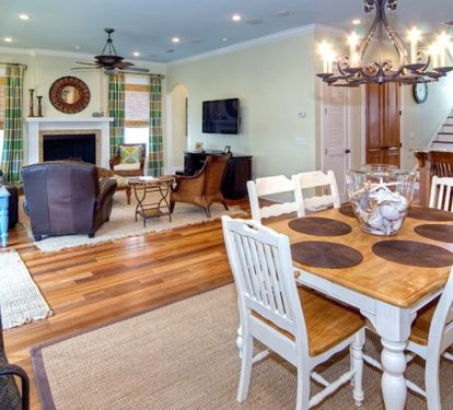 Dining Room &amp; Family Room