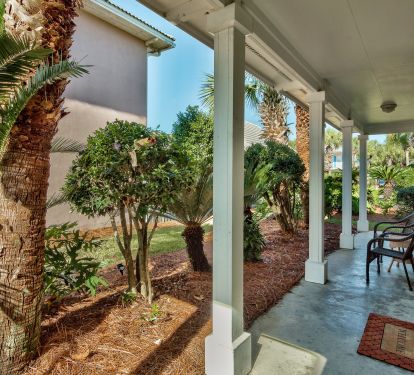 Front porch area