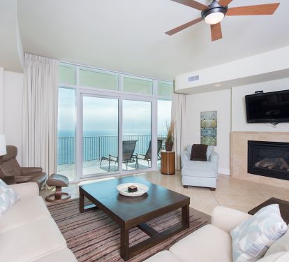 Large living room with horizon views! Gas fireplace works w/the flip of a switch