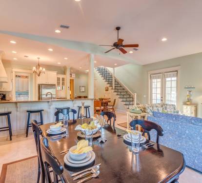 Seats 16 for dinner in this unique open floor plan!