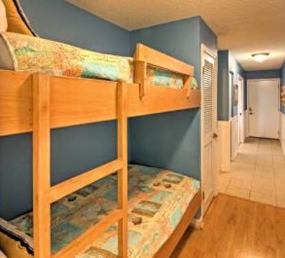 "Crew Bunks" in the hallway.