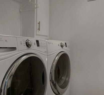 Ful sized washer and dryer!