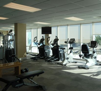 There is a full fitness center for our guests.