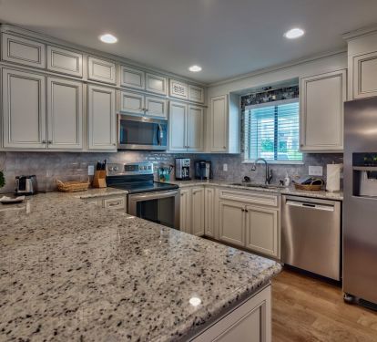 Completely Equiped Gourmet Kitchen 