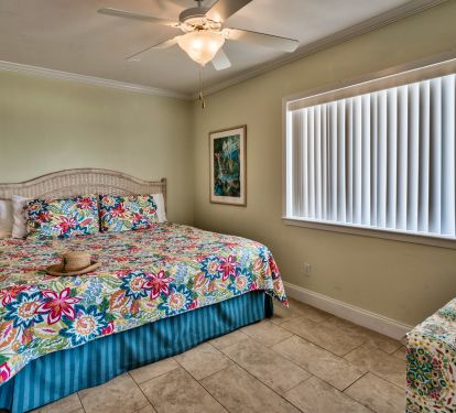 Comfortable King bedroom 