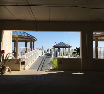 Walkover to beach with pools on each side