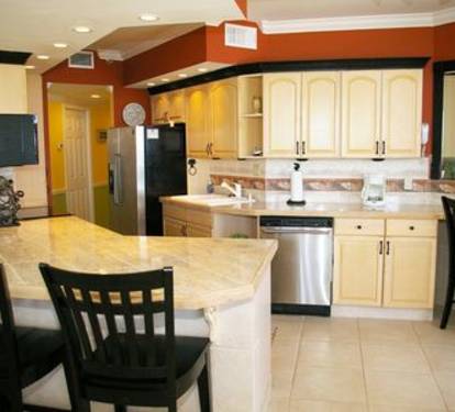 Fully stocked kitchen. Cook a gourmet meal or juat a simple snack.