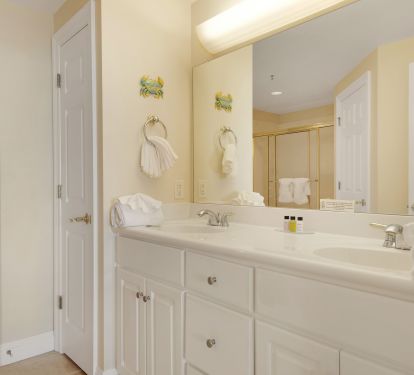 The 5 piece Master bedroom en-suite bathroom that includes a large walk-in closet