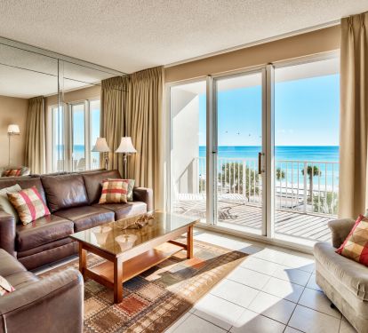 Living area with Gulf Views.