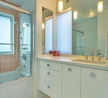 En Suite Bath