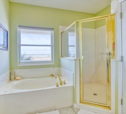 Master Bathroom with Whirlpool Tub