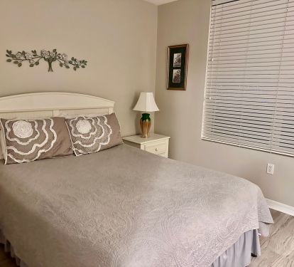Queen bedroom with views of the Intracoastal and island!