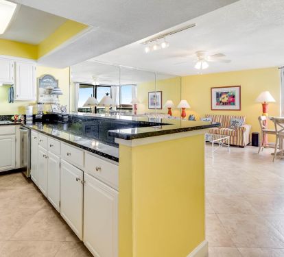 plenty of counter and bar space