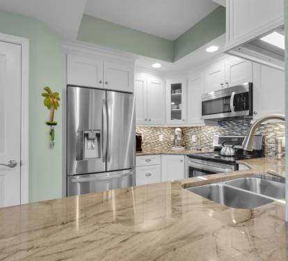 Tiled backsplash!