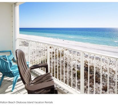 Breathtaking view of the ocean from the balcony!