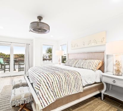 2nd floor king bedroom