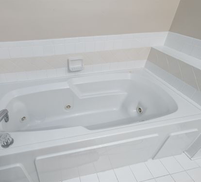 Jetted Tub For Double Queen Bedroom
