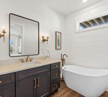 Rear Master En Suite Bathroom with Soaking Tub and Separate Large Tiled Shower