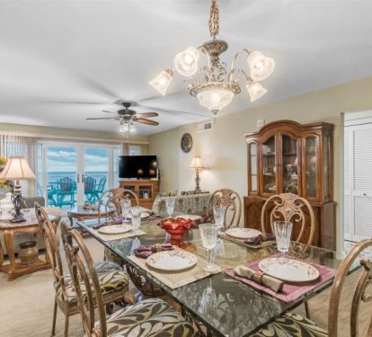 Large Dining Room Table for Formal or Casual Dining