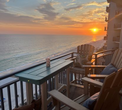 Free Sunsets with Your Stay 