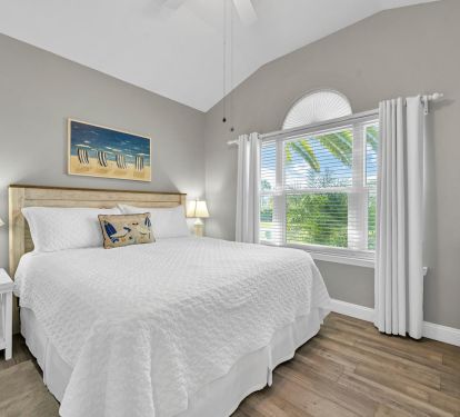 Bedroom #2 with queen bed and 32 inch SMART TV!