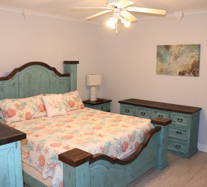 Master Bedroom/King Bed with Balcony Access