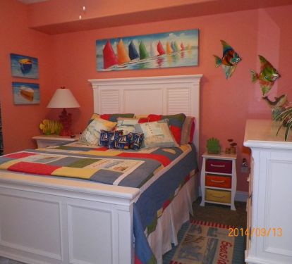 Guest Bedroom with Queen size mattress and LCD-HDTV