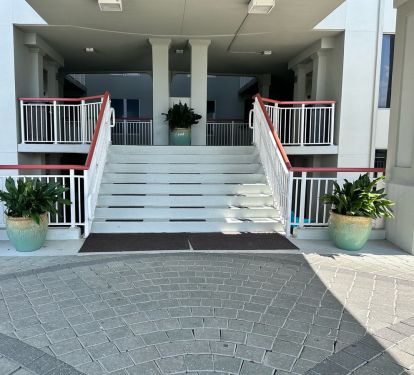 Front Entrance - additional ground floor entrance without steps