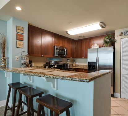 Kitchen Counter and Seating