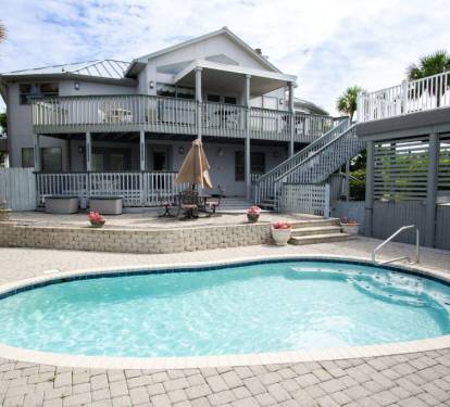 42 Palms- 5 minute walk to the beach_2